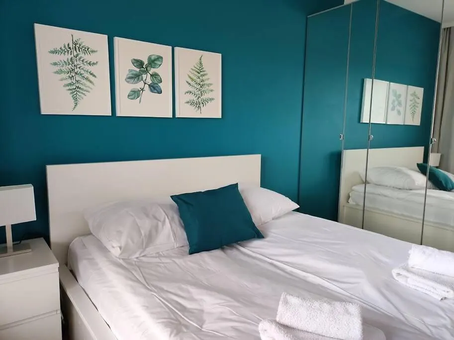 Lovely Apartment Vis-A-Vis Medicover And Paley Institute Warszawa