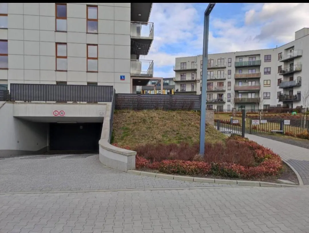 Lovely Apartment Vis-A-Vis Medicover And Paley Institute Warszawa Polska
